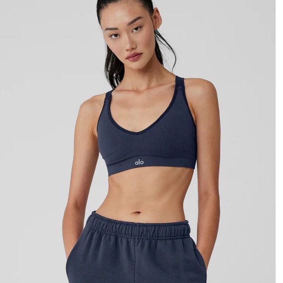 ALO Seamless Ribbed Favorite Bra [S] - Picture 2 of 5